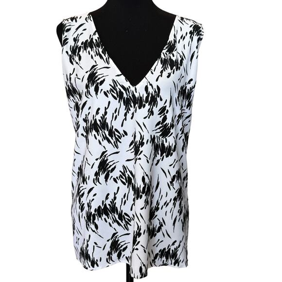 New ~ NORDSTROM ~ V Neck Sleeveless Top Plus Size 4X - Picture 1 of 5